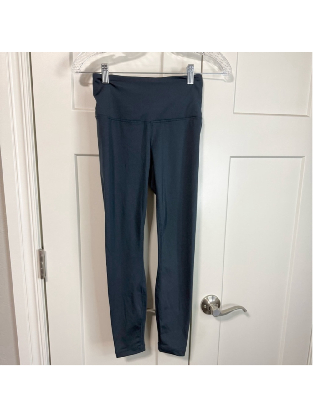 Yogalicious Lux dark Blue ankle leggings size XS